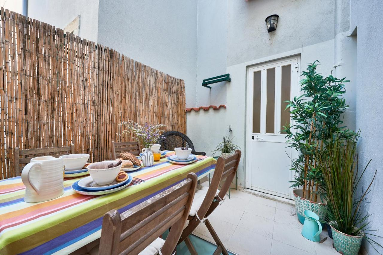 Spacious Bairro Alto Apartment With Courtyard, By Timecooler Lissabon Buitenkant foto