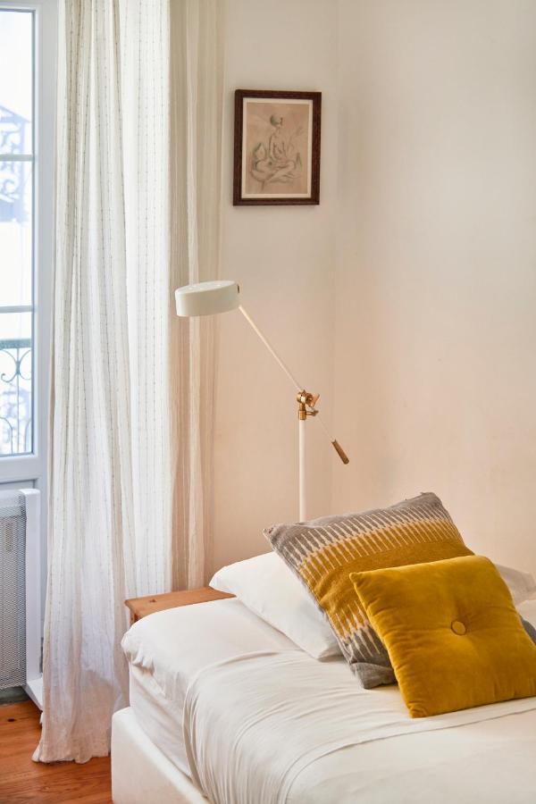 Spacious Bairro Alto Apartment With Courtyard, By Timecooler Lissabon Buitenkant foto